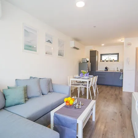 Romai Haz 1. Emma Apartament Siófok