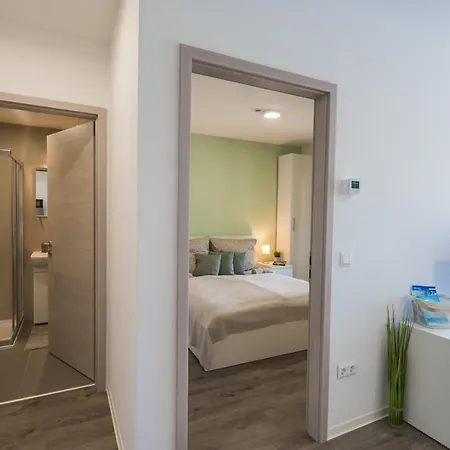 Romai Haz 1. Emma Apartament