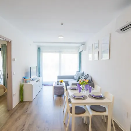 Romai Haz 1. Emma Apartman * Siofok